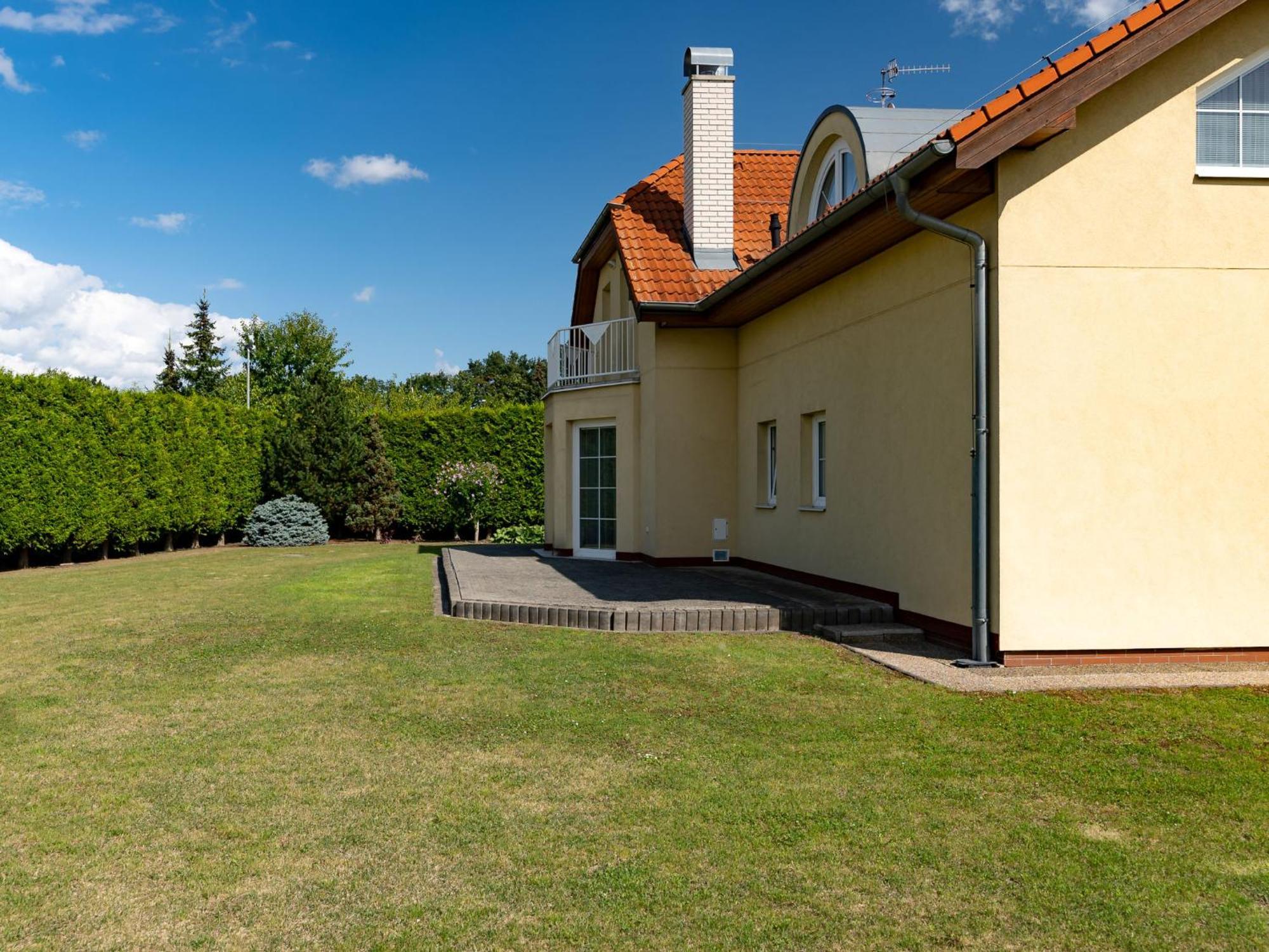 Libonovska By Interhome Praga