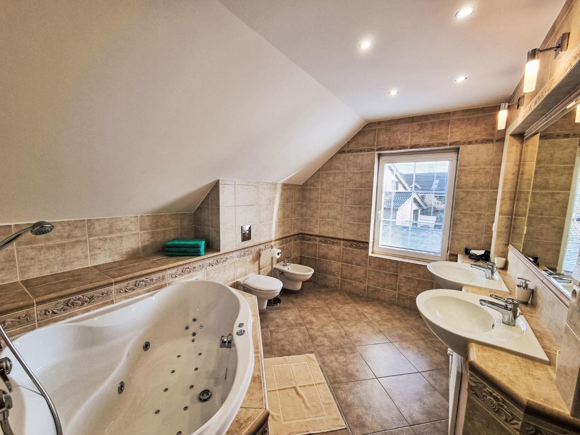 Libonovska By Interhome Villa Praga